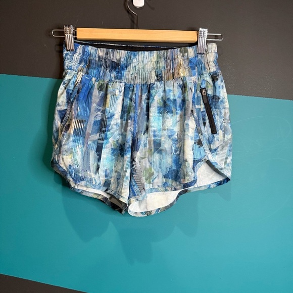 Lululemon Athletica Blue and White Athletic Shorts - Picture 3 of 12